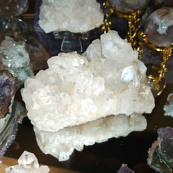 XL Clear Quartz Cluster - Picture 1 of 4